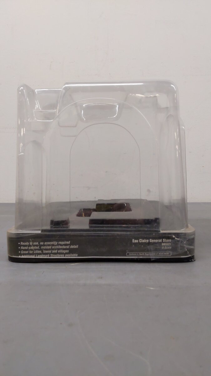Woodland Scenics BR5821 O Built-&-Ready Eau Claire General Store Building EX/Box