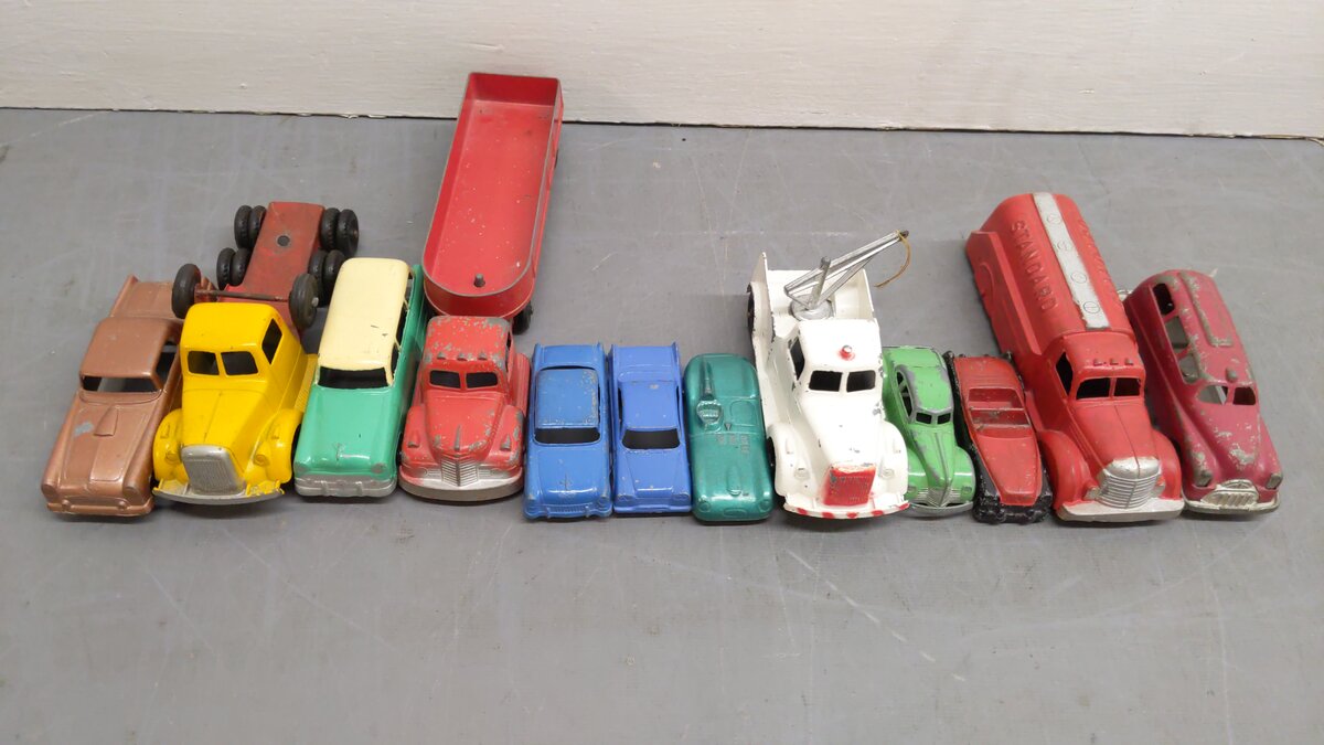 TootsieToy Assorted Cars [12] VG