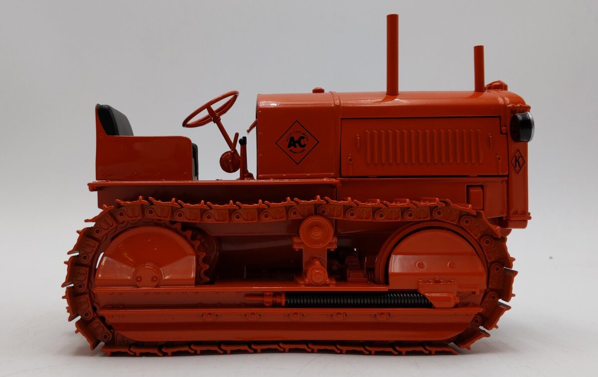 SpecCast 1:16 Scale Diecast Allis-Chalmers Milwaukee Crawler Tractor EX/Box