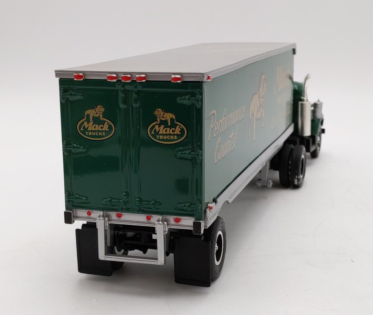 First Gear 1:34 Scale Diecast 1960 Model B-61 Mack Tractor & Trailer VG/Box