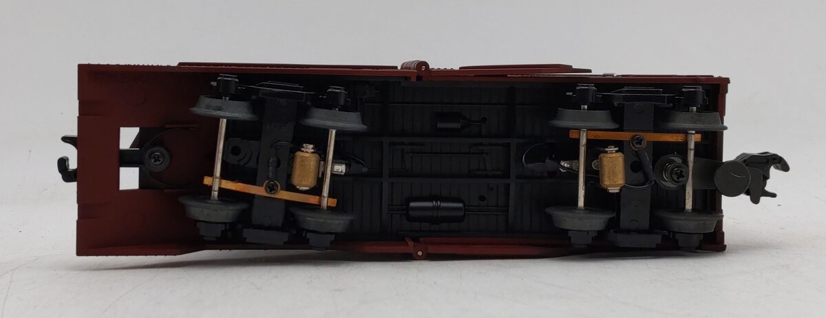 MTH 20-98245 O Gauge Northern Pacific Lighted Snow Plow LN/Box