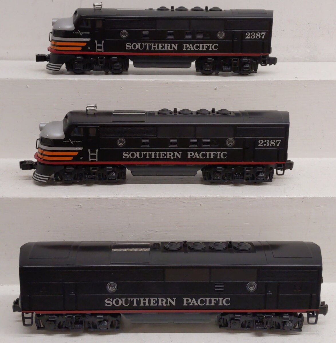 Lionel 6-38197 O Gauge Southern Pacific F-3 ABA Diesel Locomotive Set #2387 EX/Box