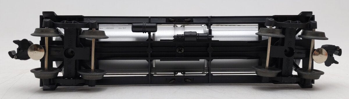 Lionel 6-19601 O Gauge North American Single Dome Tank Car #19601 VG/Box