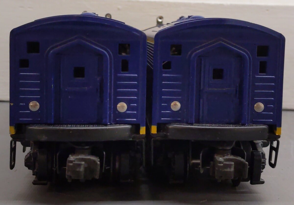 Lionel 6-18117 O Gauge Santa Fe Blue/Yellow F3 AA Diesel Set EX/Box