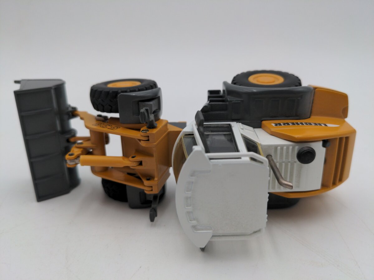 Conrad 2435 1:50 Diecast Liebherr L538 Wheel Loader EX/Box