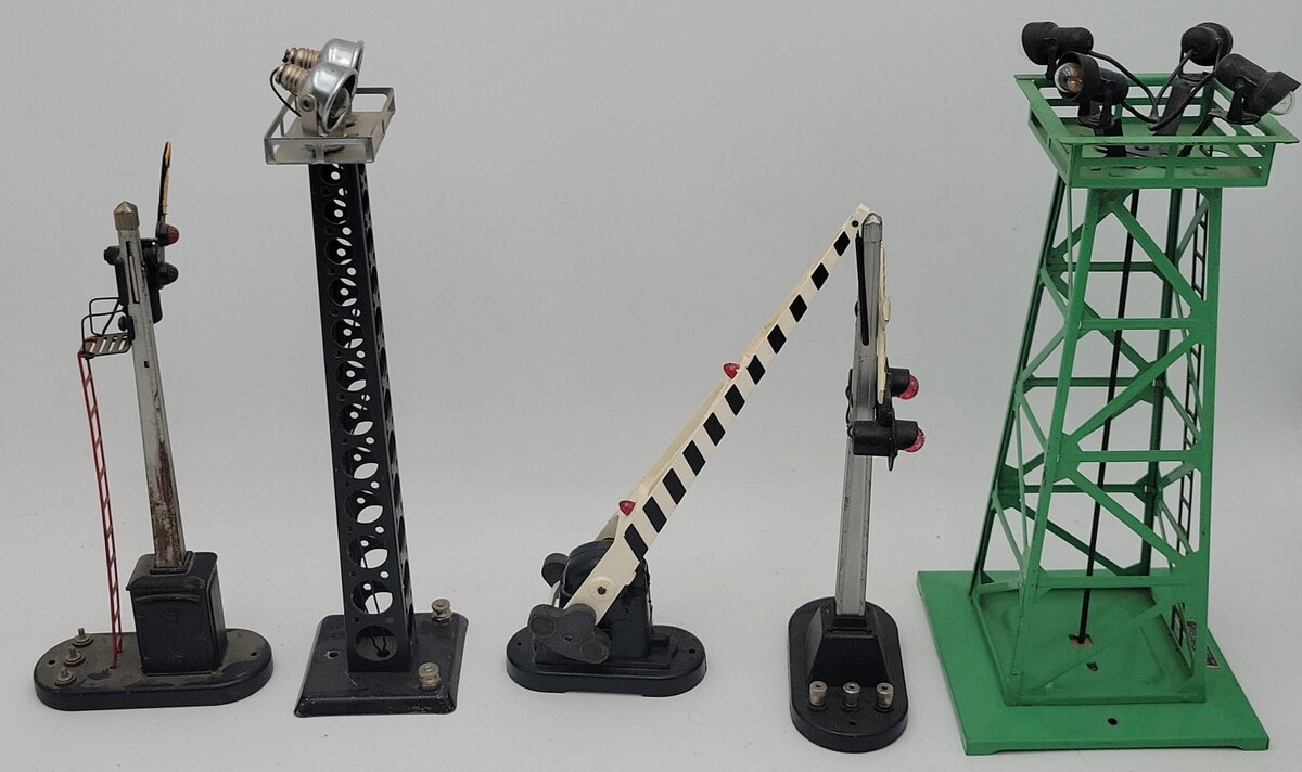 Marx & Lionel O Gauge Assorted Accessories #395,416A,151,154,252 [5] VG