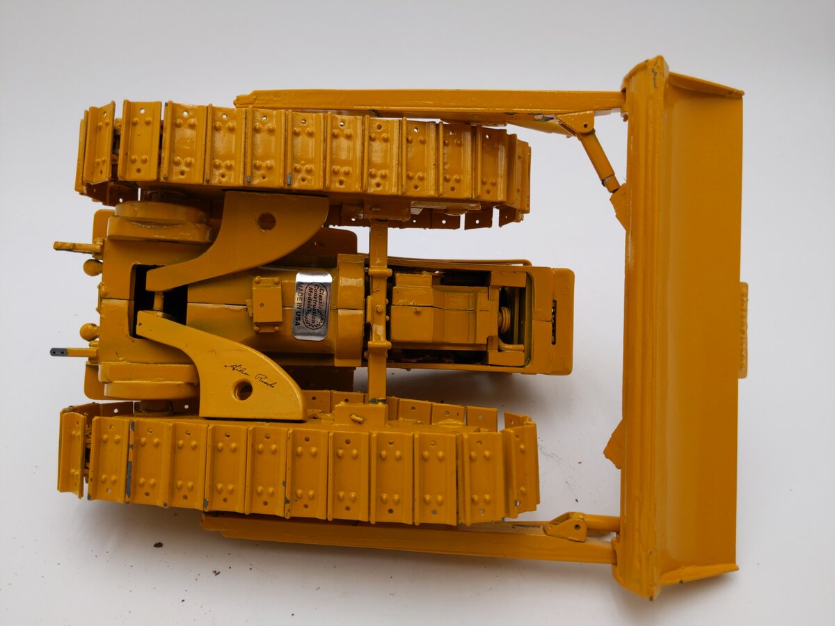 CCM 1:16 Diecast CAT D4 Crawler Tractor Custom for Gilson Riecke VG