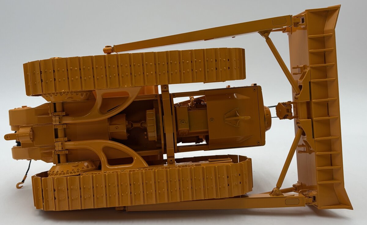 CCM 1:24 Scale BRASS CAT D8 Series H Track-Type Tractor LN/Box