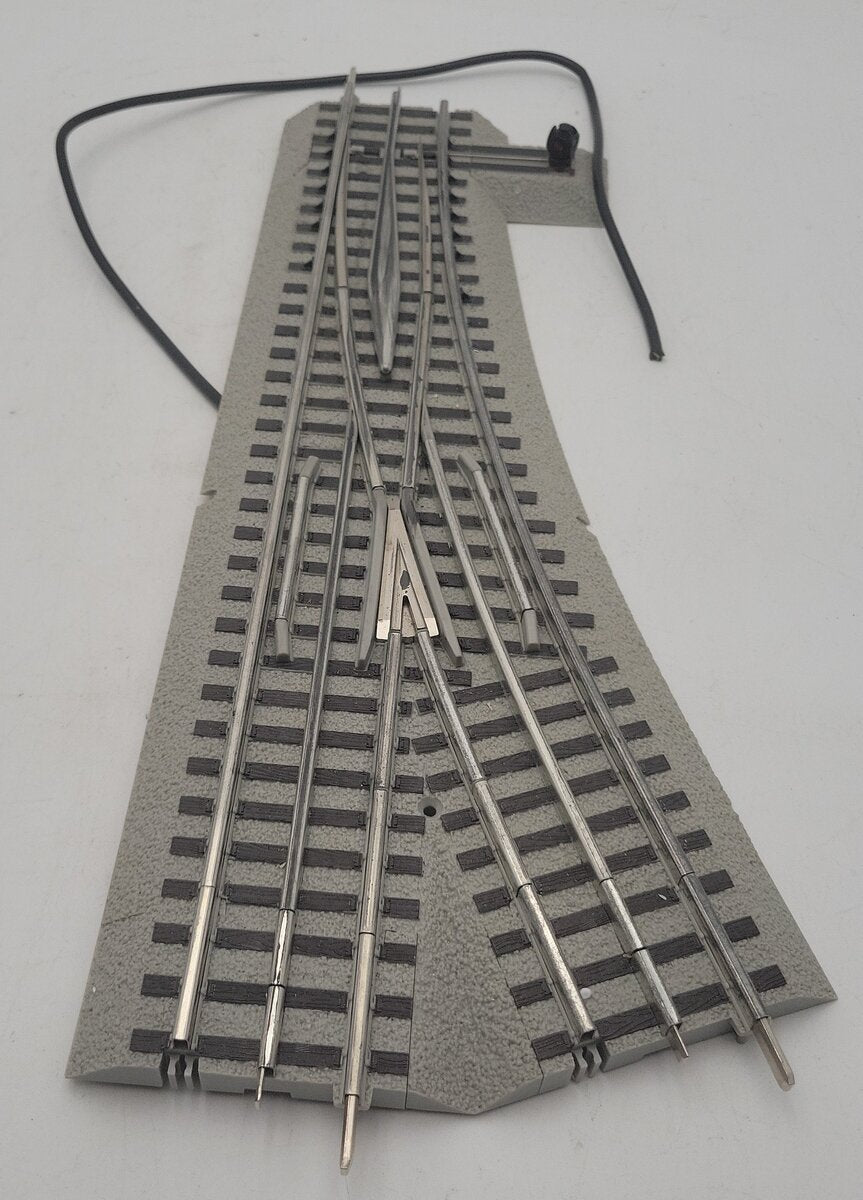 Lionel 6-12057 O O60 FasTrack Left Hand Remote Switch Turnout VG/Box