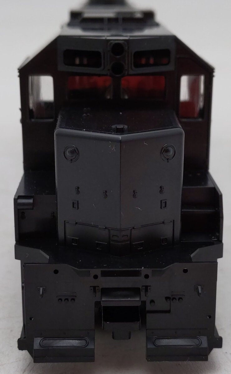 Athearn HO Scale Undecorated GP-38 Powered Diesel Locomotive EX/Box