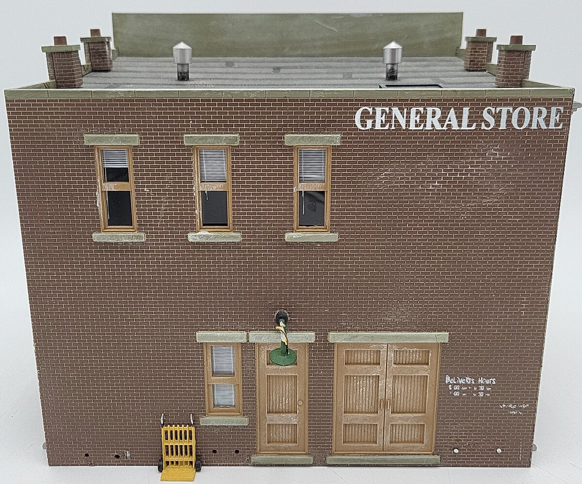 Woodland Scenics BR5841 O Built-&-Ready Lubener's General Store Building VG