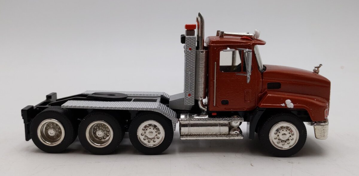 HartSmith Models Ltd.1:50 Scale Diecast F195 Mack CH Metallic Orange EX/Box