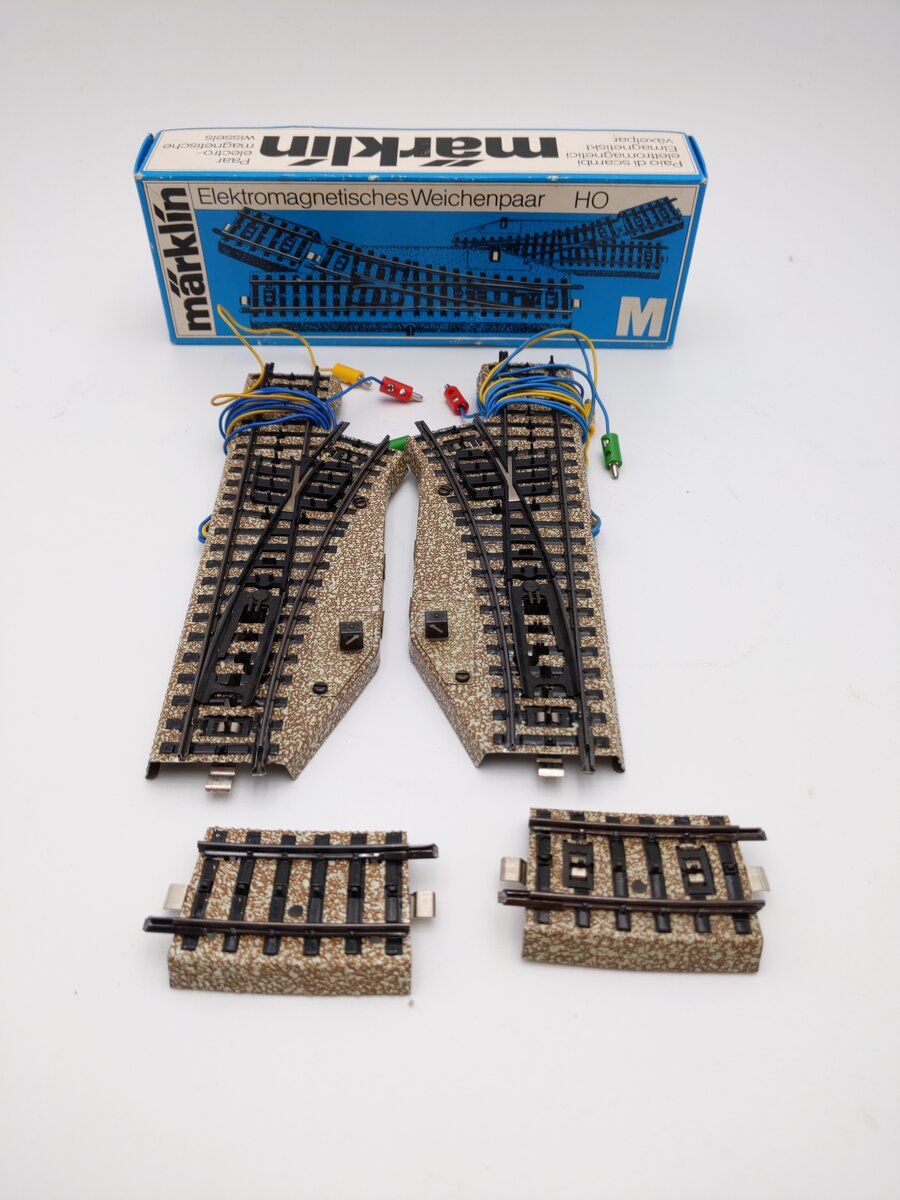 Marklin 5137 HO Metal Track 2-Way Swich Turnout (Pack of 2) EX/Box