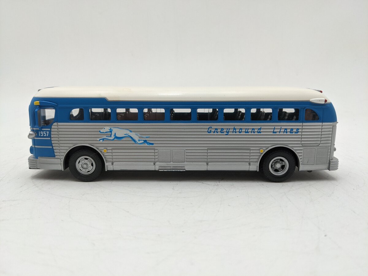 MTH 30-50009 1:48 Scale Greyhound Diecast Bus EX