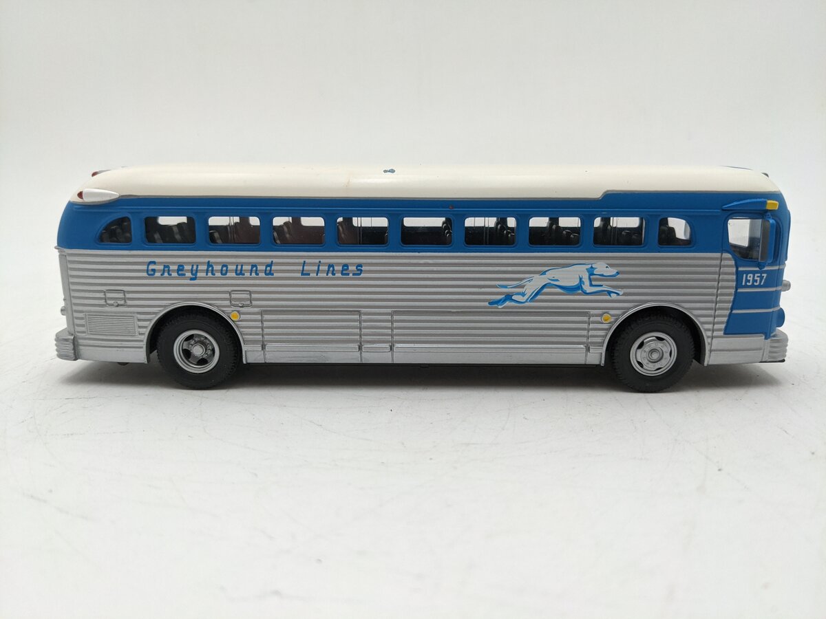 MTH 30-50009 1:48 Scale Greyhound Diecast Bus EX