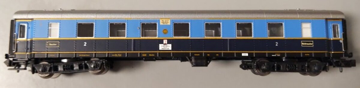Liliput L364530 N Karwendel-Express German State Railroad 2nd Class Coach #15017 LN/Box