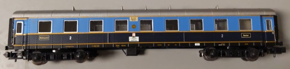 Liliput L364530 N Karwendel-Express German State Railroad 2nd Class Coach #15017 LN/Box