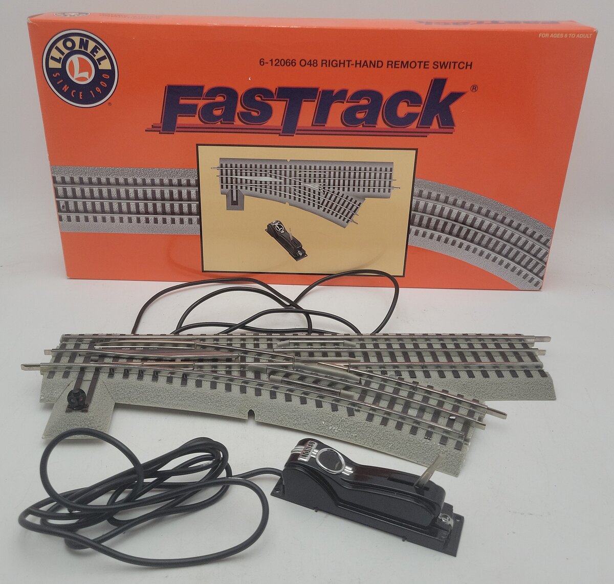 Lionel 6-12066 O Gauge O48 Right Hand Remote-Control 30° FasTrack Switch Turnout EX/Box