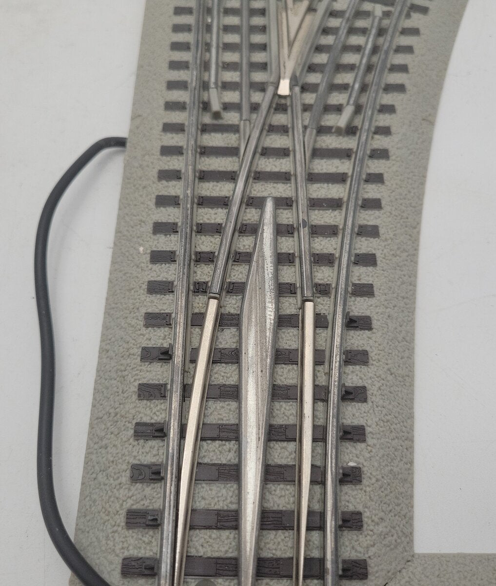 Lionel 6-12058 O O60 FasTrack Right Hand Remote Control Switch Turnout EX/Box
