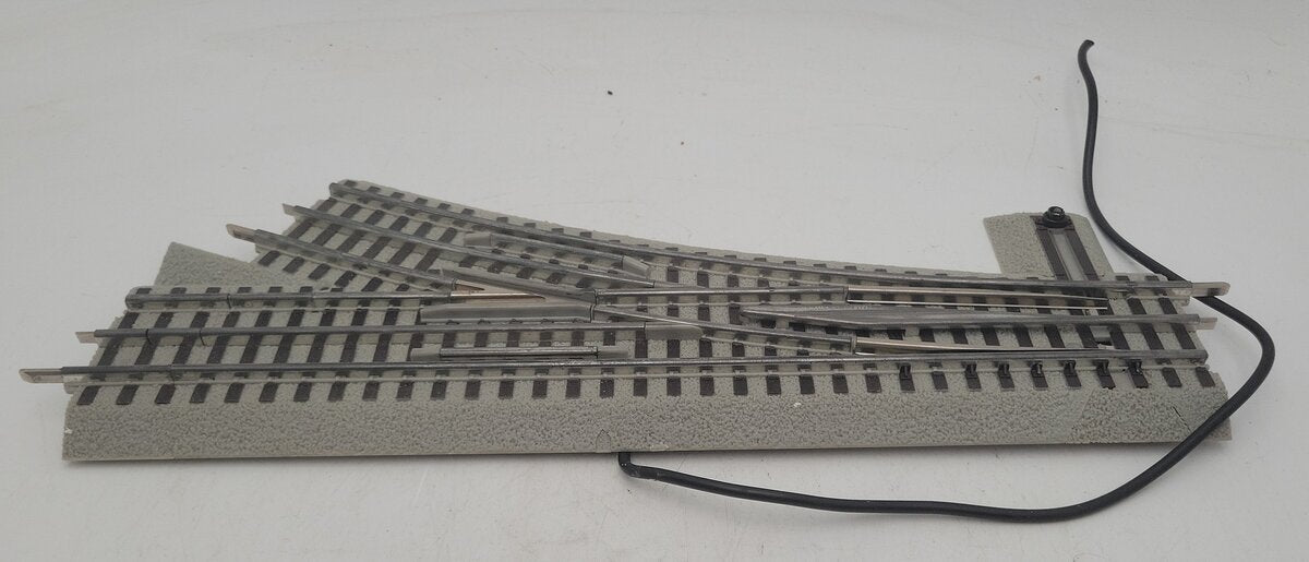Lionel 6-12058 O O60 FasTrack Right Hand Remote Control Switch Turnout EX/Box