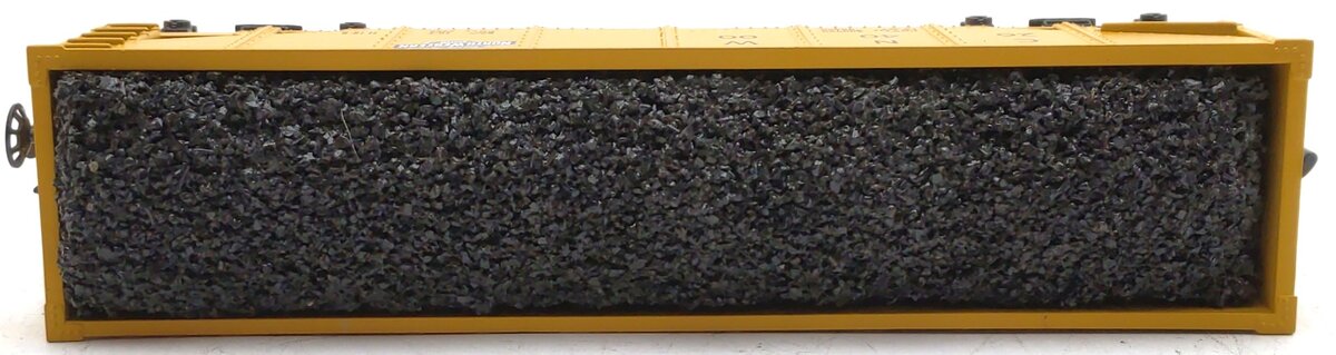 Lionel 6-26400 O Gauge Chicago and North Western 2-Bay Hopper
