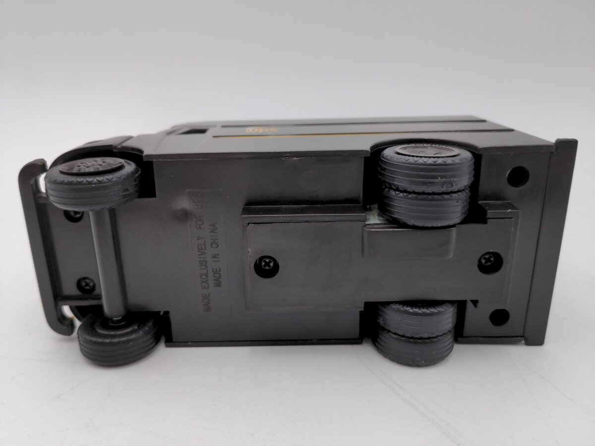 Corporate Express 466917 United Parcel Service Toy Package Car EX/Box