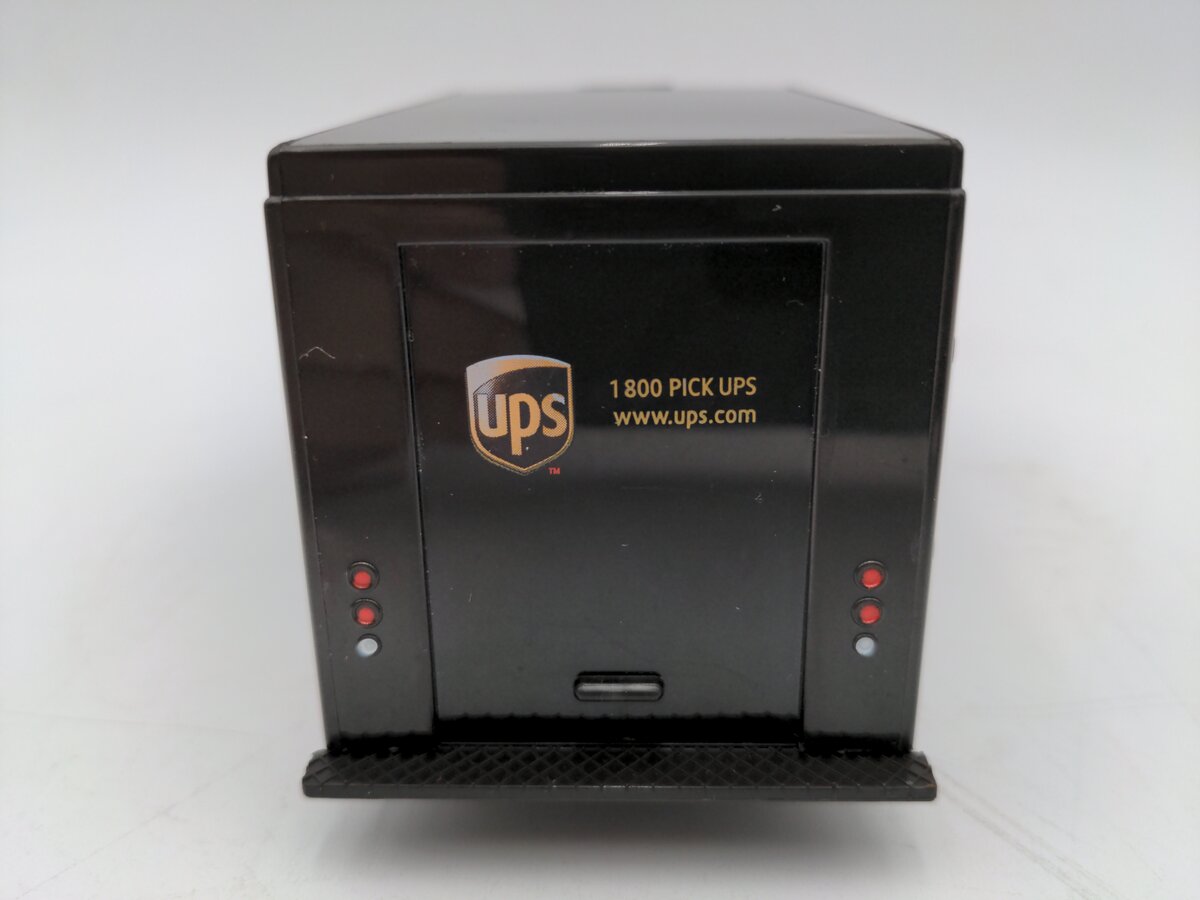 Corporate Express 466917 United Parcel Service Toy Package Car EX/Box