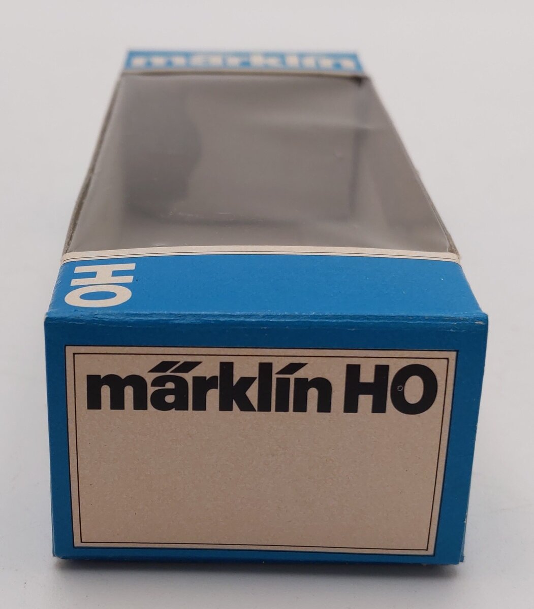 Marklin 4415 HO Scale Martini Vermouth Rosso Reefer Car EX/Box