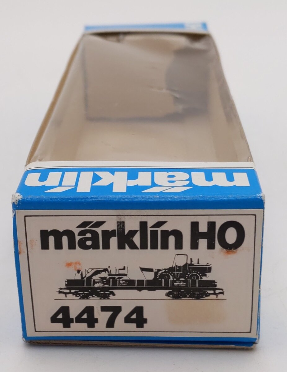 Marklin 4474 HO Scale Flatcar w/ 2 Tractors EX/Box