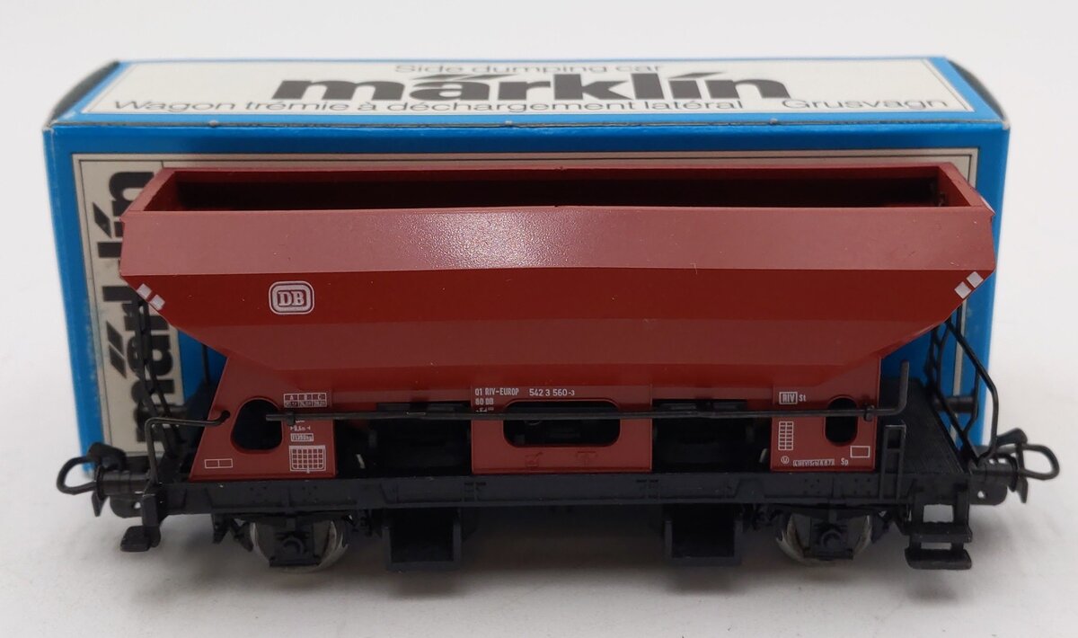 Marklin 4631 HO Scale DB Side Dumping Hopper Car EX/Box