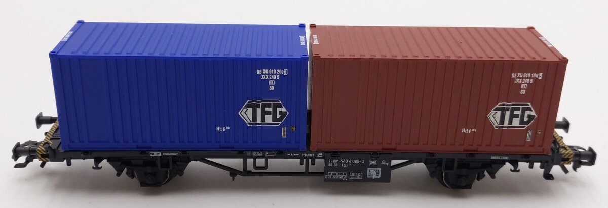 Marklin 4768 HO Scale Flatcar with 2 Containers LN/Box