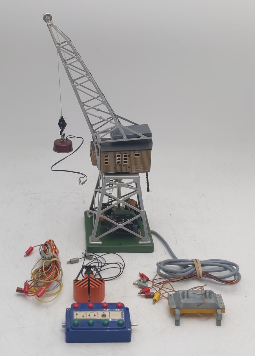 Marklin 7051 HO Scale Remote Controlled Gantry Crane LN/Box