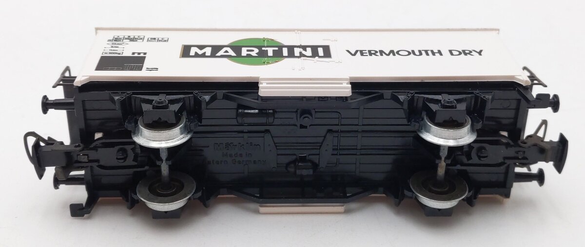 Marklin 4415 HO Scale Martini Vermouth Dry Reefer Car EX/Box