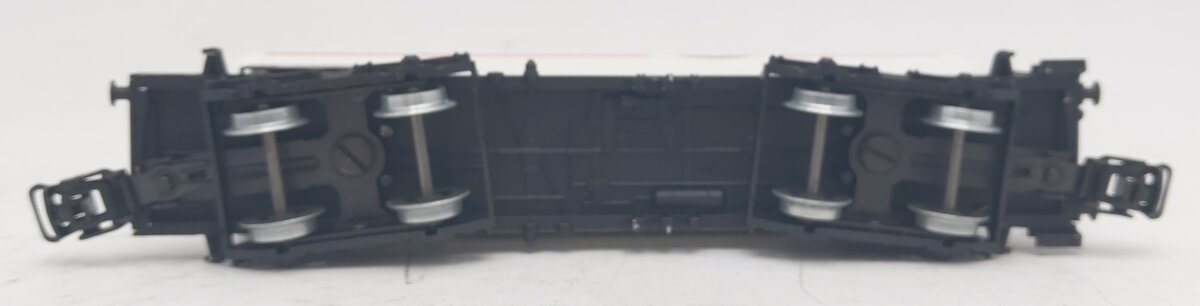 Marklin 4650 HO Scale ESSO Tank Car EX/Box
