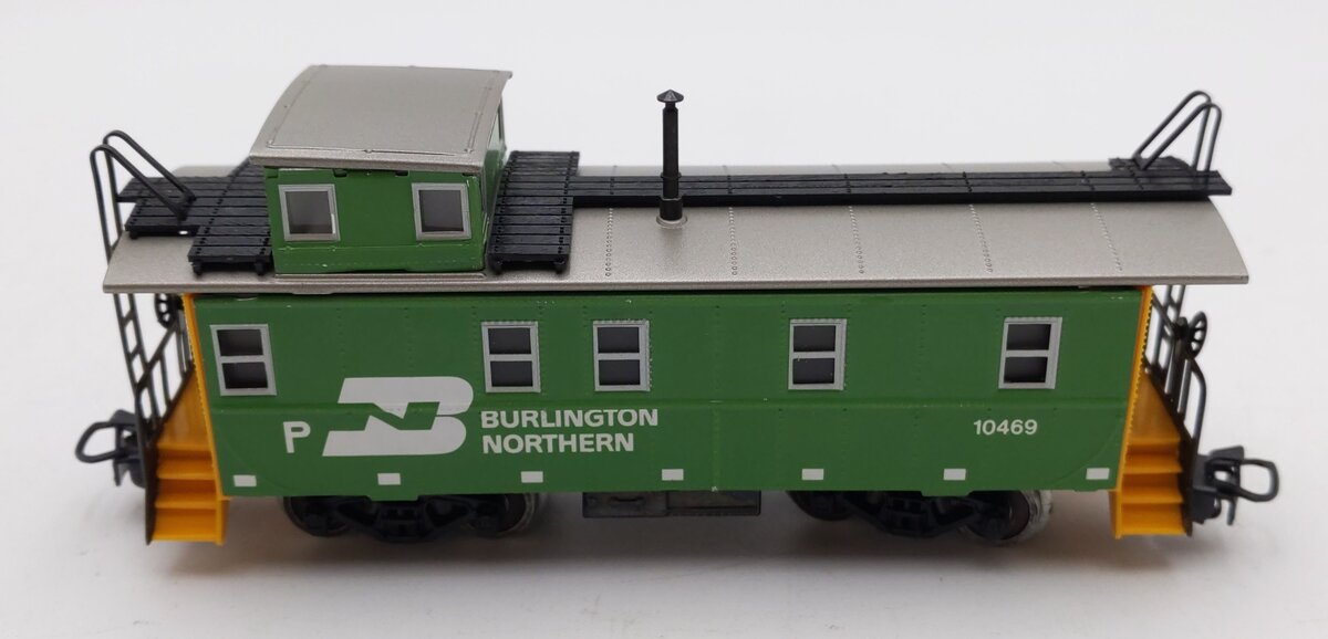 Marklin 4775 HO Scale Burlington Northern Caboose #10469 EX/Box