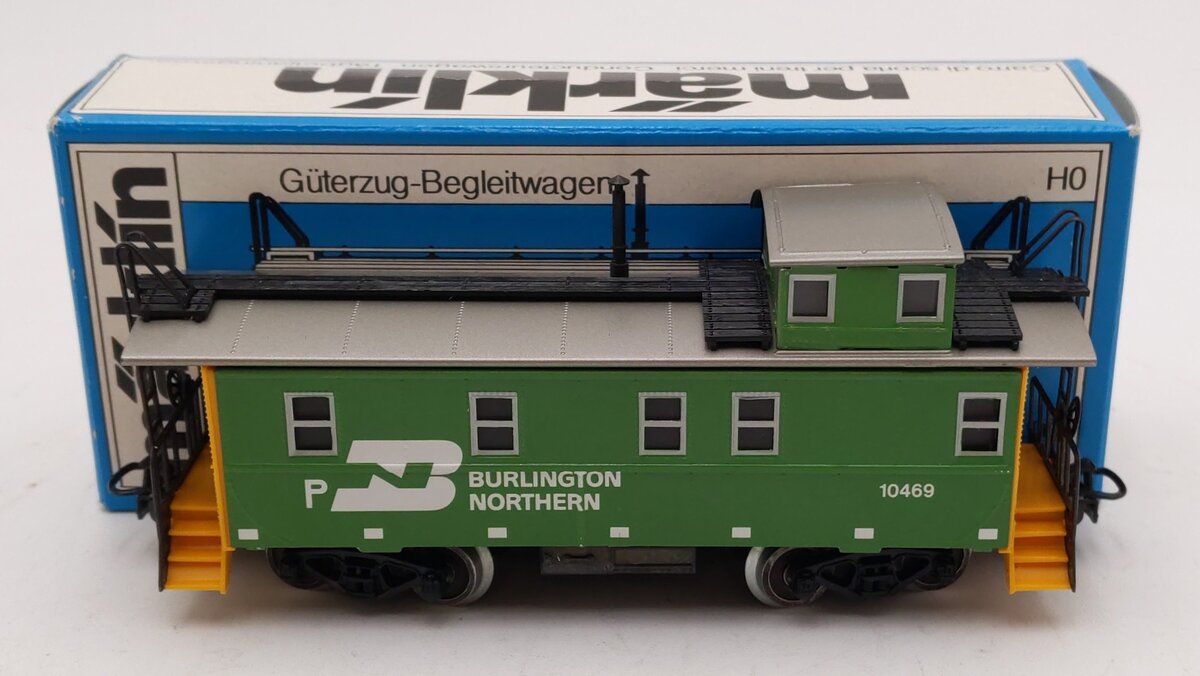 Marklin 4775 HO Scale Burlington Northern Caboose #10469 EX/Box