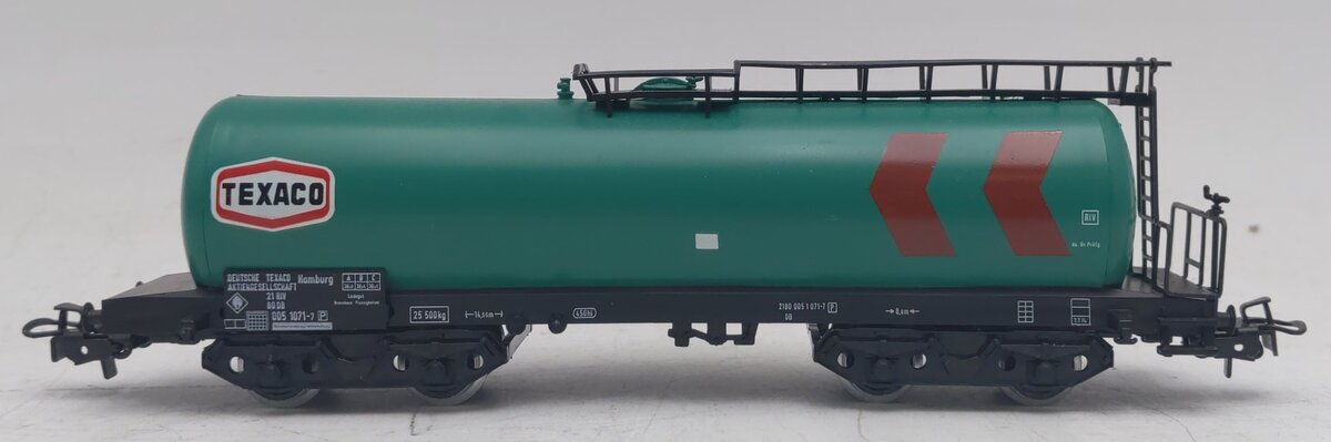 Marklin 4652 HO Scale Texaco 4 Axle 3-Rail Tank Car LN/Box