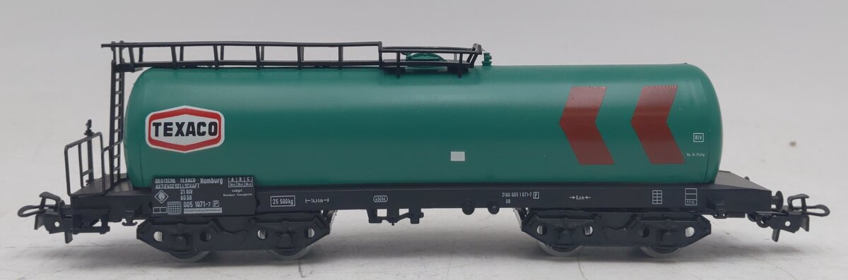 Marklin 4652 HO Scale Texaco 4 Axle 3-Rail Tank Car LN/Box