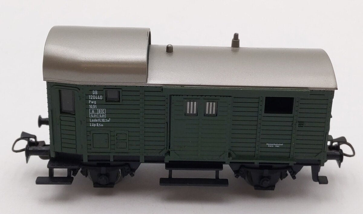 Marklin 4699 HO Scale DB Baggage Car #120440 EX/Box