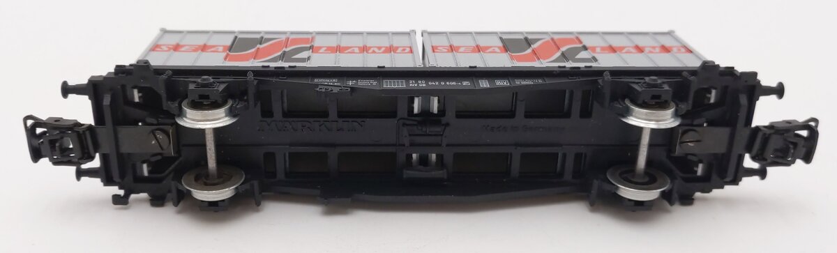 Marklin 4668 HO Scale DB Flatcar w/2 Sea Land Containers EX/Box