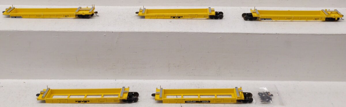InterMountain 47301 HO DTTX Trailer-Train Thrall 5-Unit Well Car Set VG/Box
