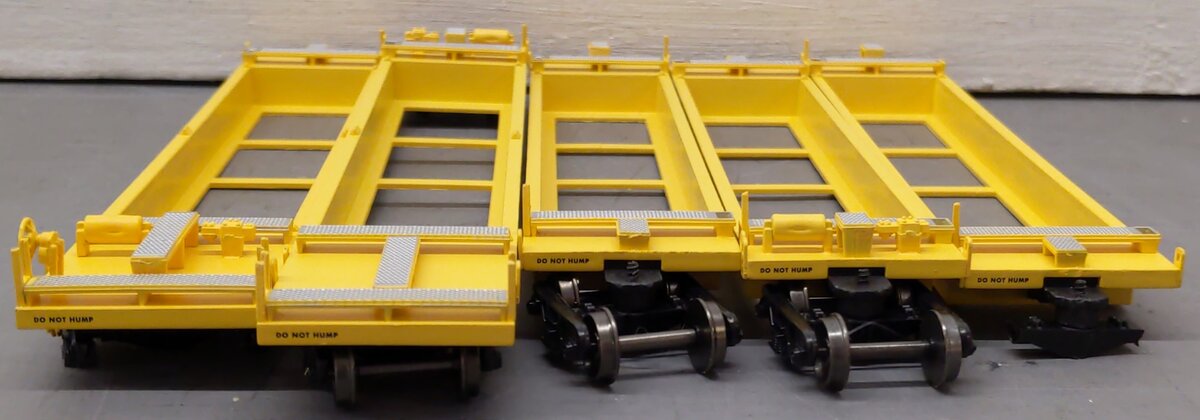 InterMountain 47304 HO Santa Fe Trailer-Train Thrall 5-Unit Well Car Set VG/Box