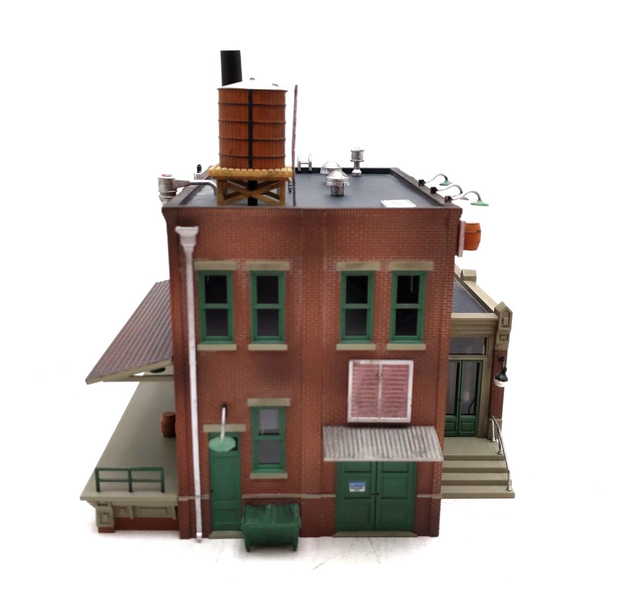 Woodland Scenics BR5026 HO Built-&-Ready Clyde & Dale's Barrel Factory Building LN