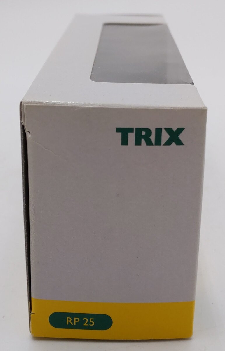 Trix 24904 HO Scale Union Pacific CA-3 Caboose #3721 LN/Box