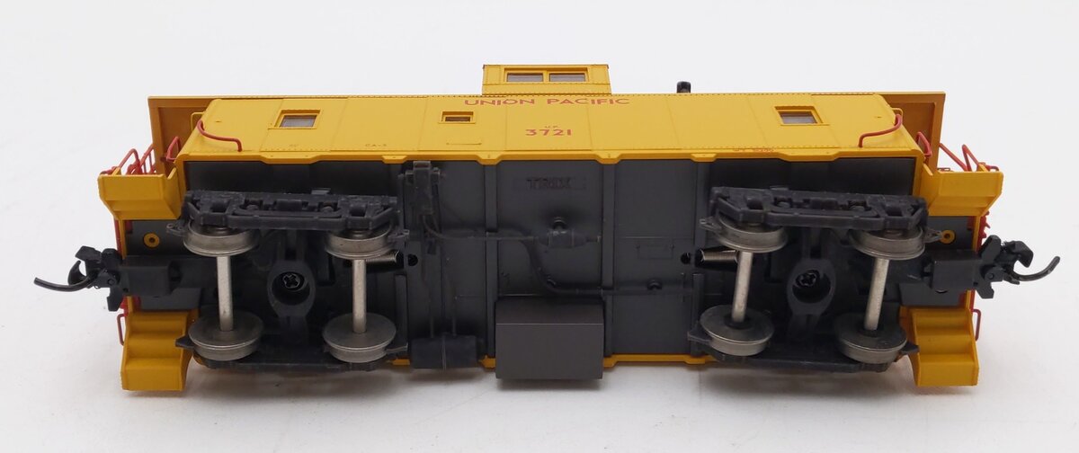 Trix 24904 HO Scale Union Pacific CA-3 Caboose #3721 LN/Box