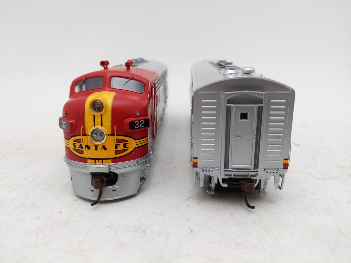 Athearn G15800 HO Scale Santa Fe EMD F3 AB Diesel Set w/DCC & Sound EX/Box