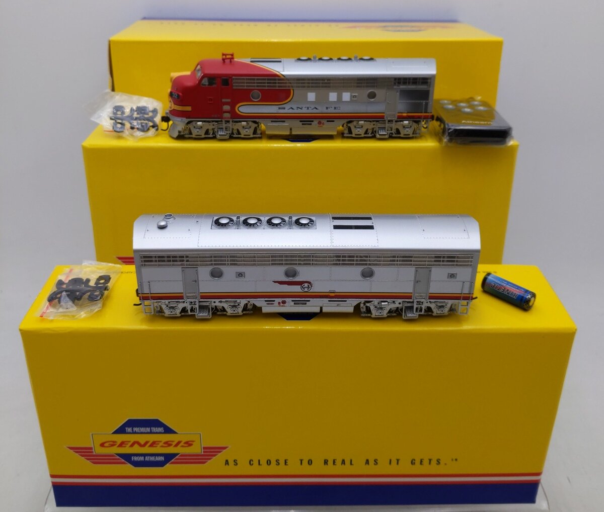 Athearn G15800 HO Scale Santa Fe EMD F3 AB Diesel Set w/DCC & Sound EX/Box