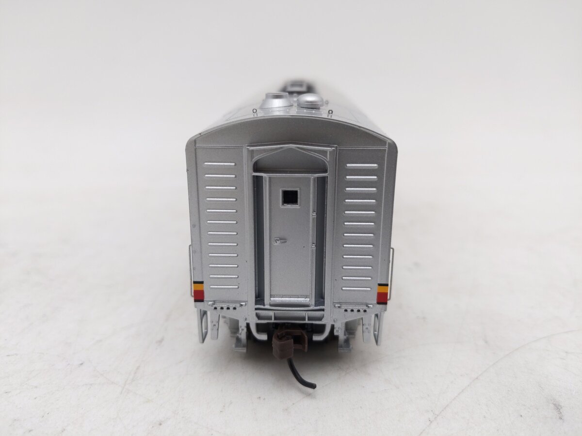 Athearn G1600 HO Scale Santa Fe F7B Phase I Powered B-Unit EX/Box