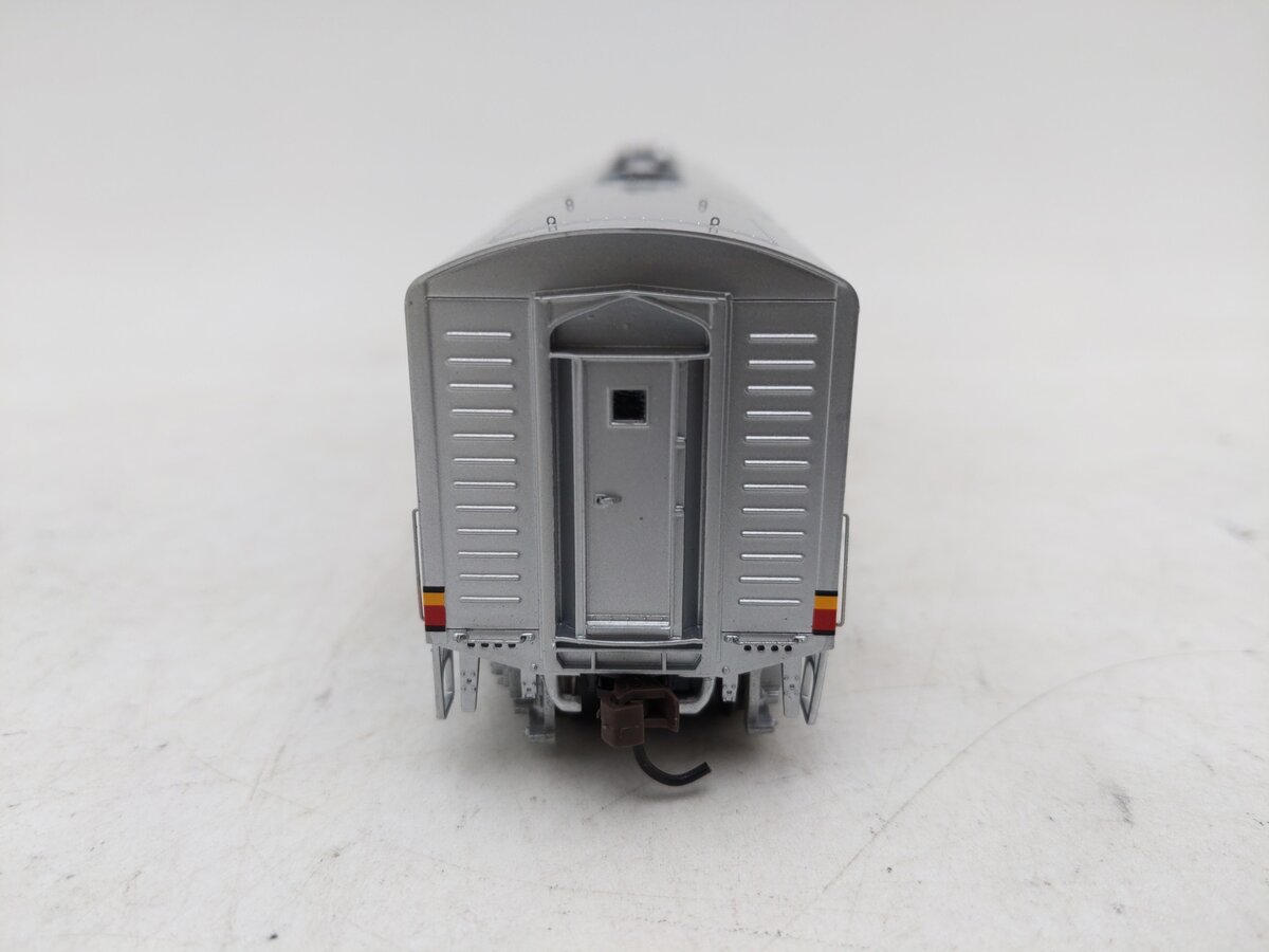 Athearn G1600 HO Scale Santa Fe F7B Phase I Powered B-Unit EX/Box
