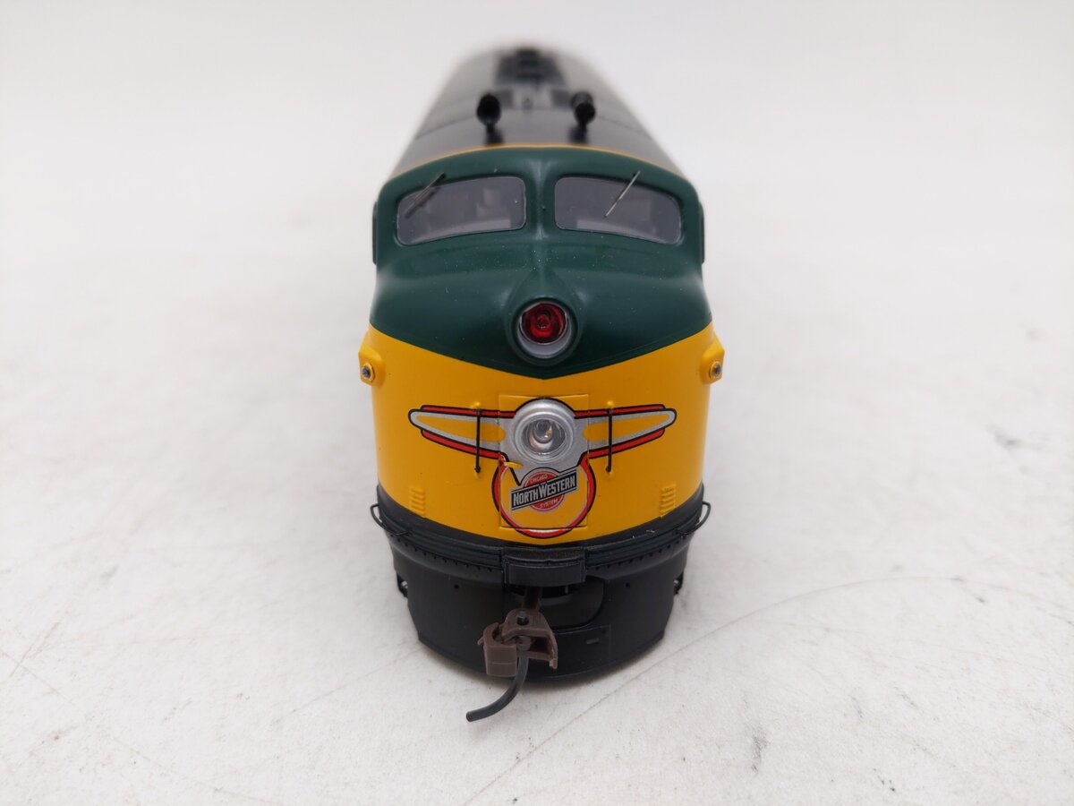 Athearn G2014 HO C&NW F-3A Phase II Diesel Locomotive #4057-C w/ DCC EX/Box
